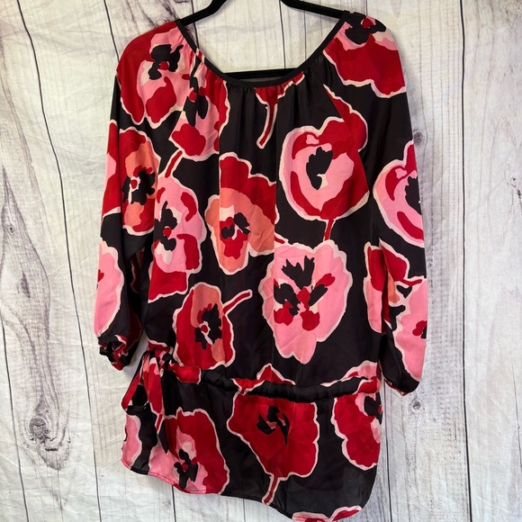 Eloquii floral Red and Pink Tie Front Tunic with 3/4 Sleeves 16W - Picture 5 of 7